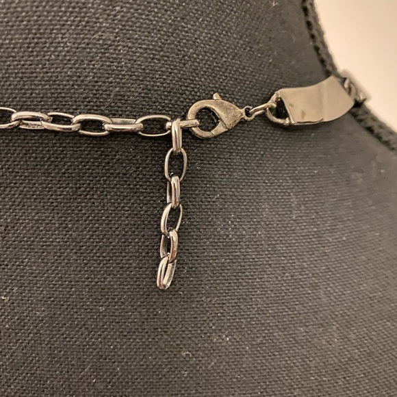 Gunmetal toned 3-tier necklace. - Picture 4 of 4